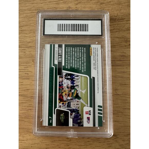 2021 Contenders Trey Lance #7 Front Row Seat Rookie, PGA 10, GEM NDSU, Chargers - Picture 2 of 5